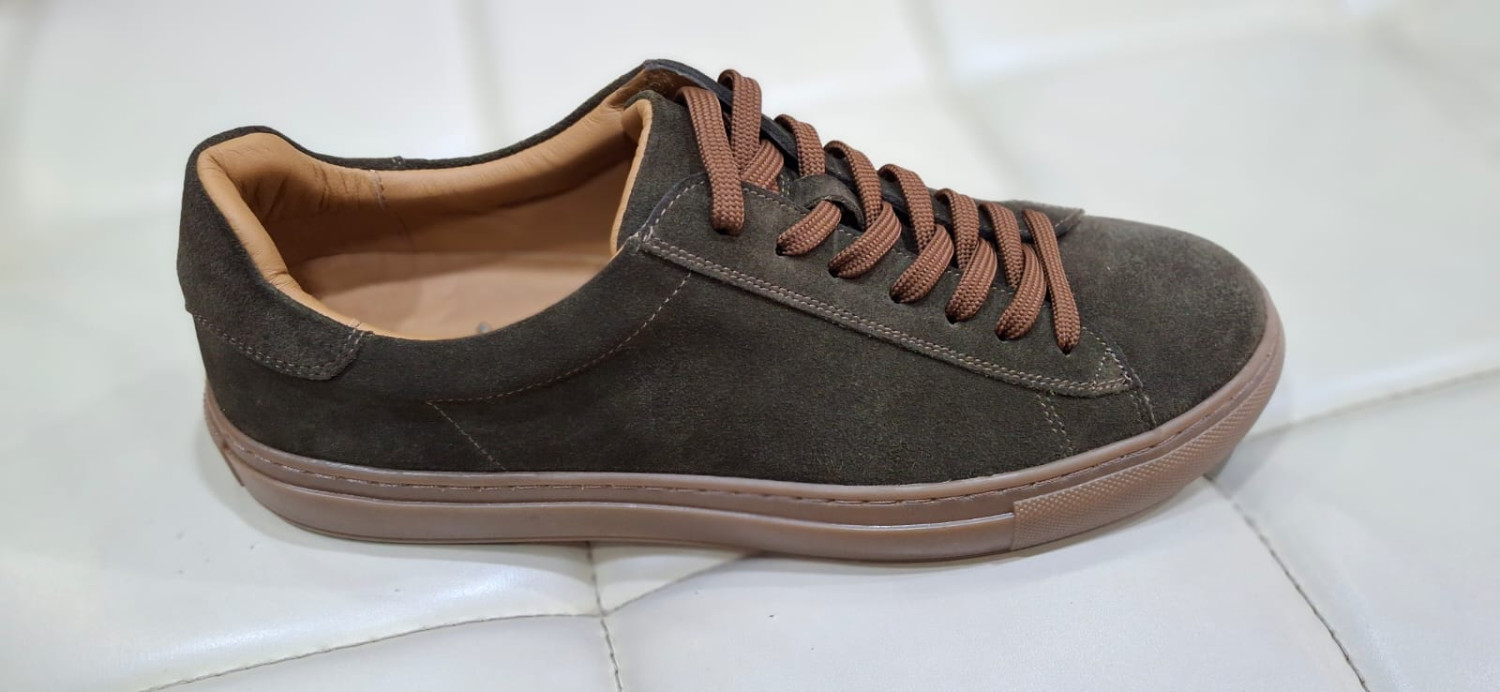 new Sneakers Shoes