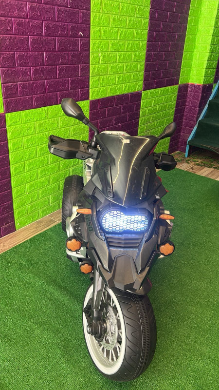 Electric motorcycle